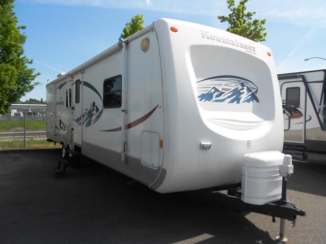 Used 2005 Keystone Mountaineer 33RBBS Travel Trailer For Sale